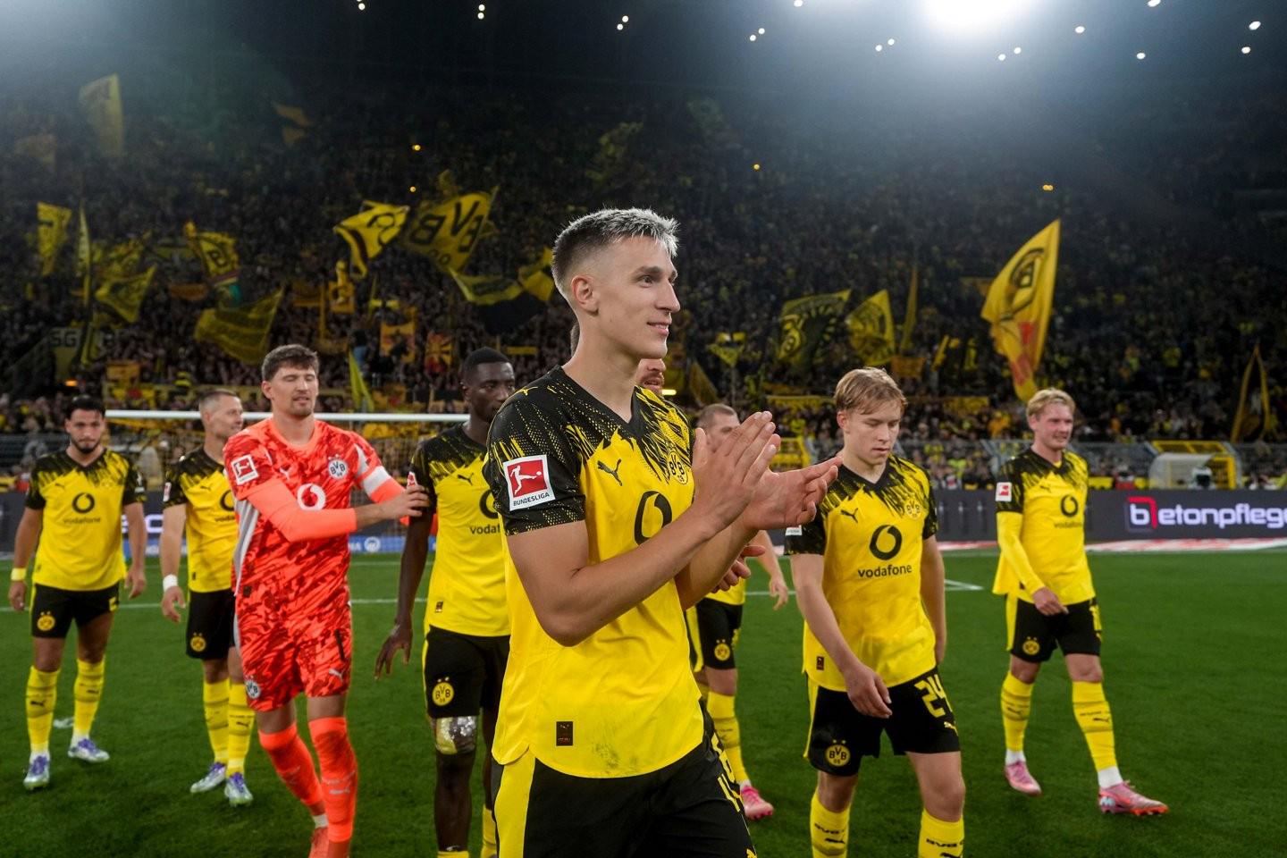 出的反应, 战性 出的反应, 战性