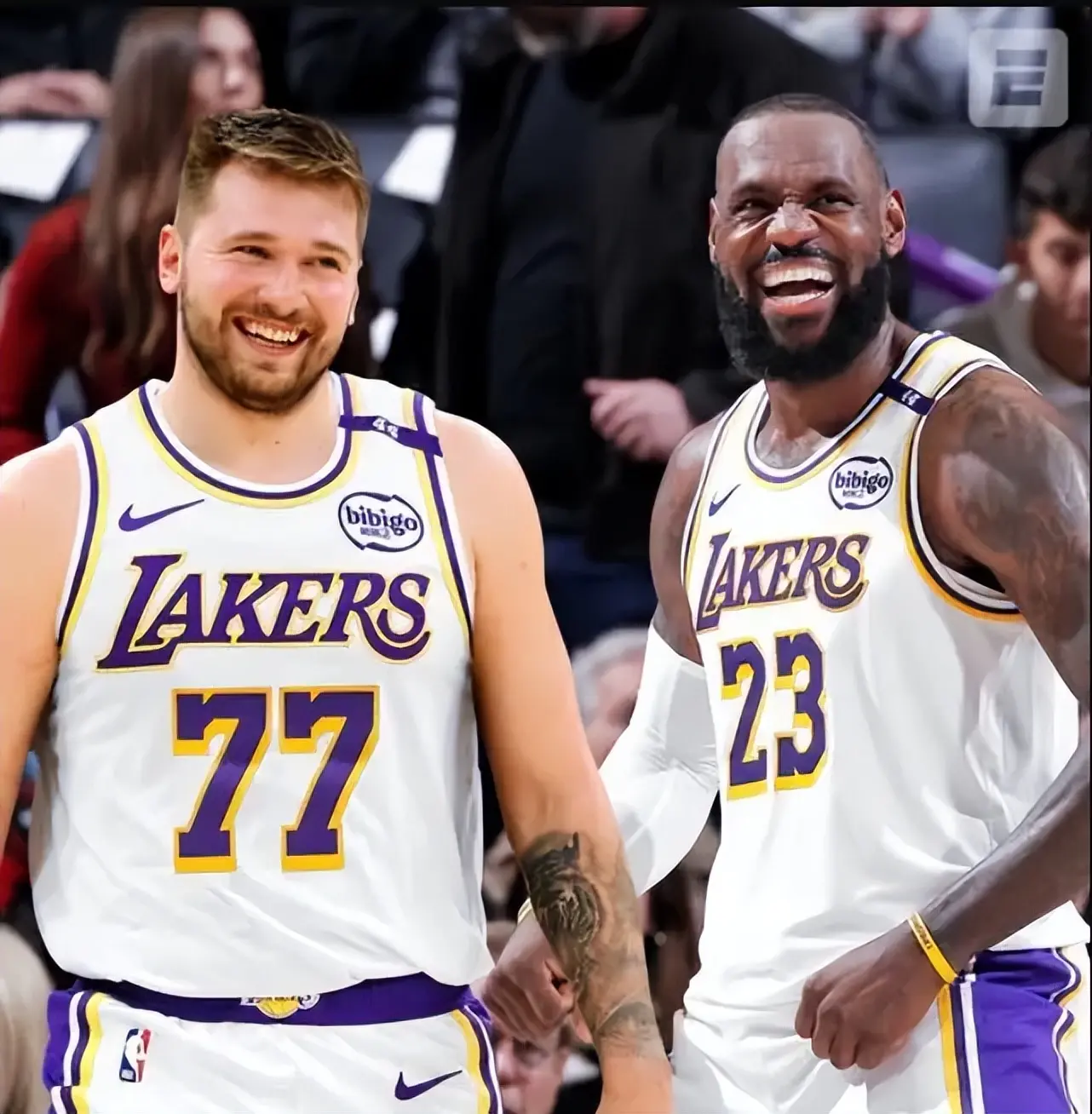 维金斯的交, 员选项