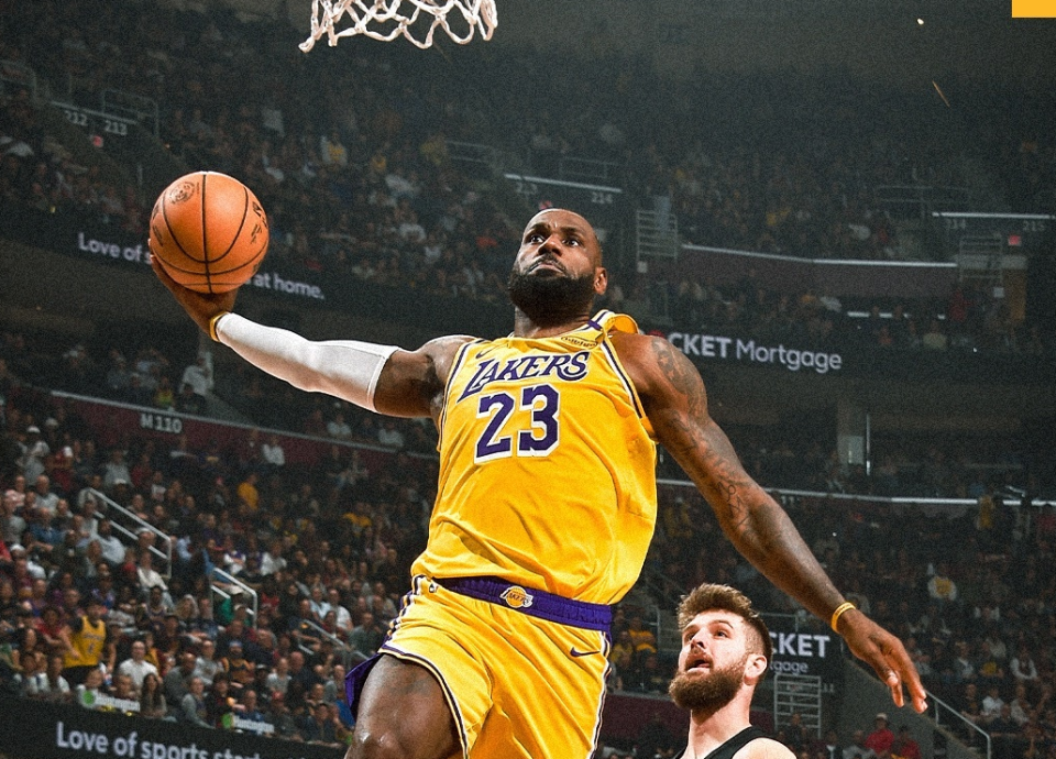 包括詹姆斯 包括詹姆斯